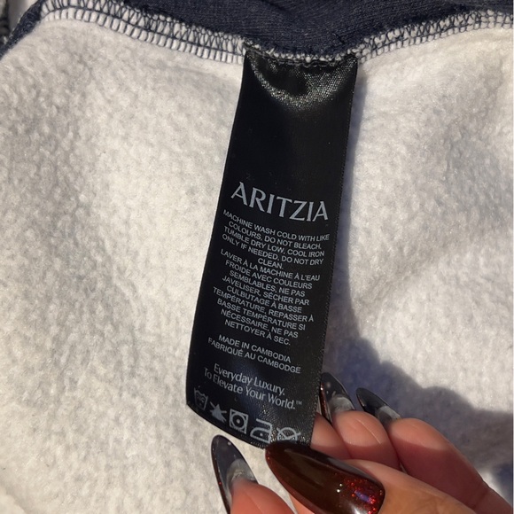 Aritzia Navy Sweat Set - Picture 11 of 11